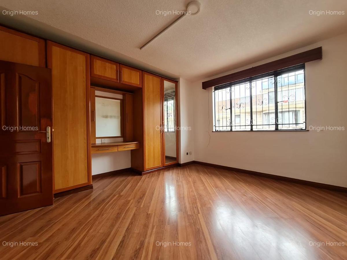 4 Bed Townhouse with En Suite at Westlands - 13