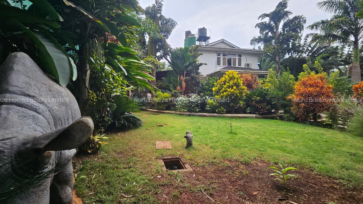 4 Bed House with En Suite in Runda - 19