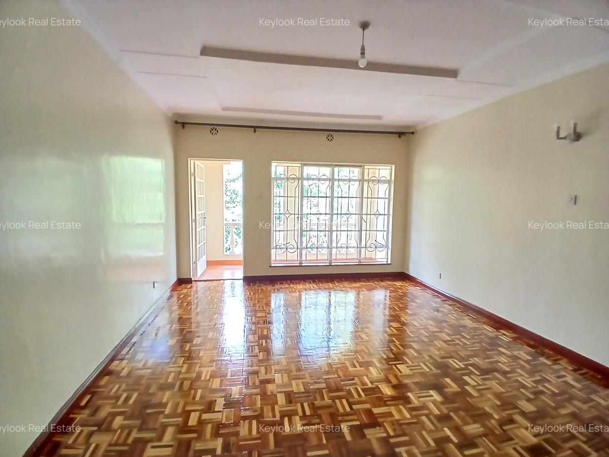 4 Bed Townhouse with En Suite at Lavington - 12