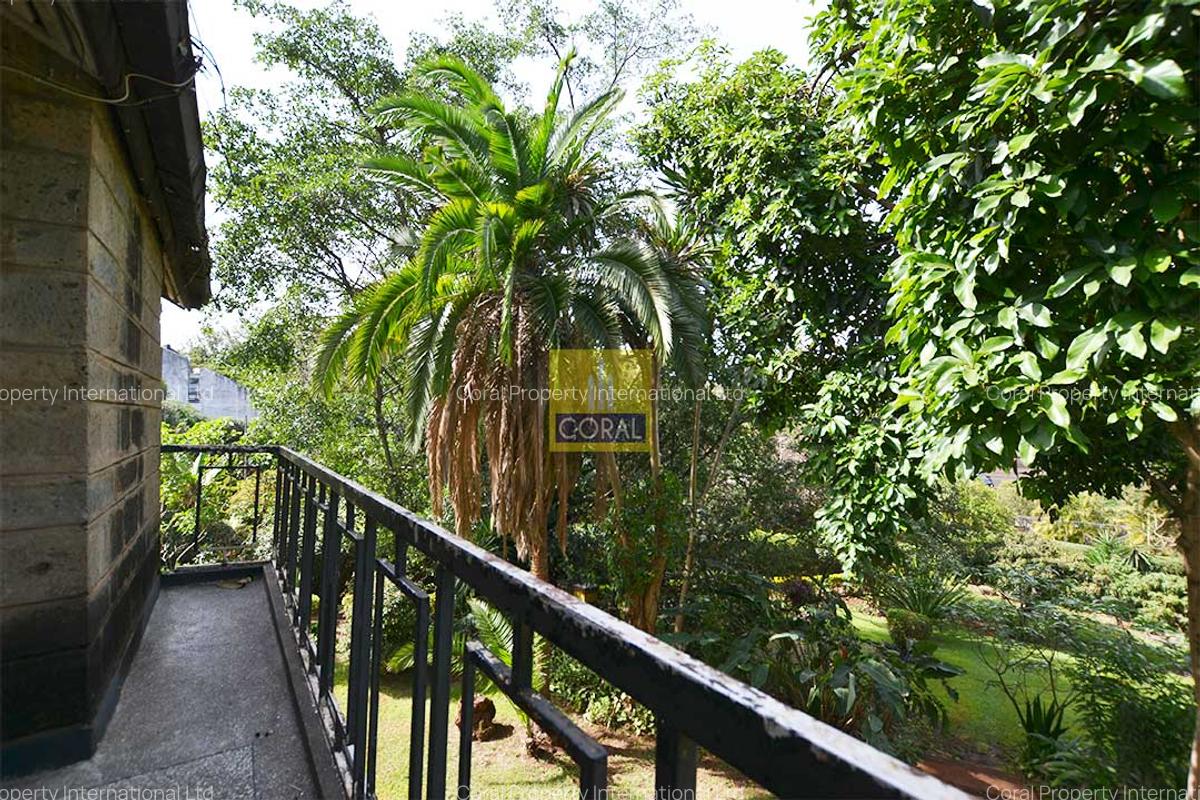 5 Bed House in Riverside - 20