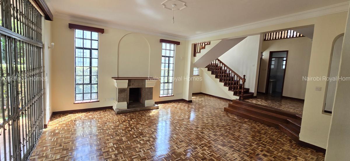 4 Bed Townhouse with En Suite at Lavington Green - 16