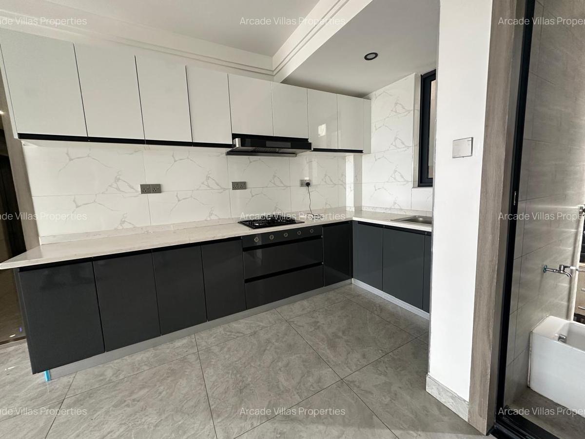 2 Bed Apartment with Swimming Pool in Kilimani - 9