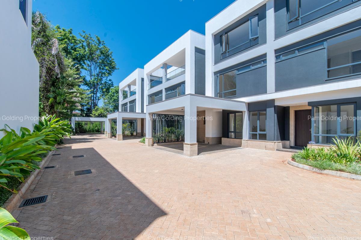 6 Bed Townhouse with En Suite at Shanzu Road - 5