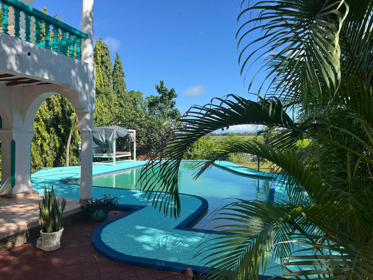 5 Bed Villa with En Suite in Mtwapa - 1
