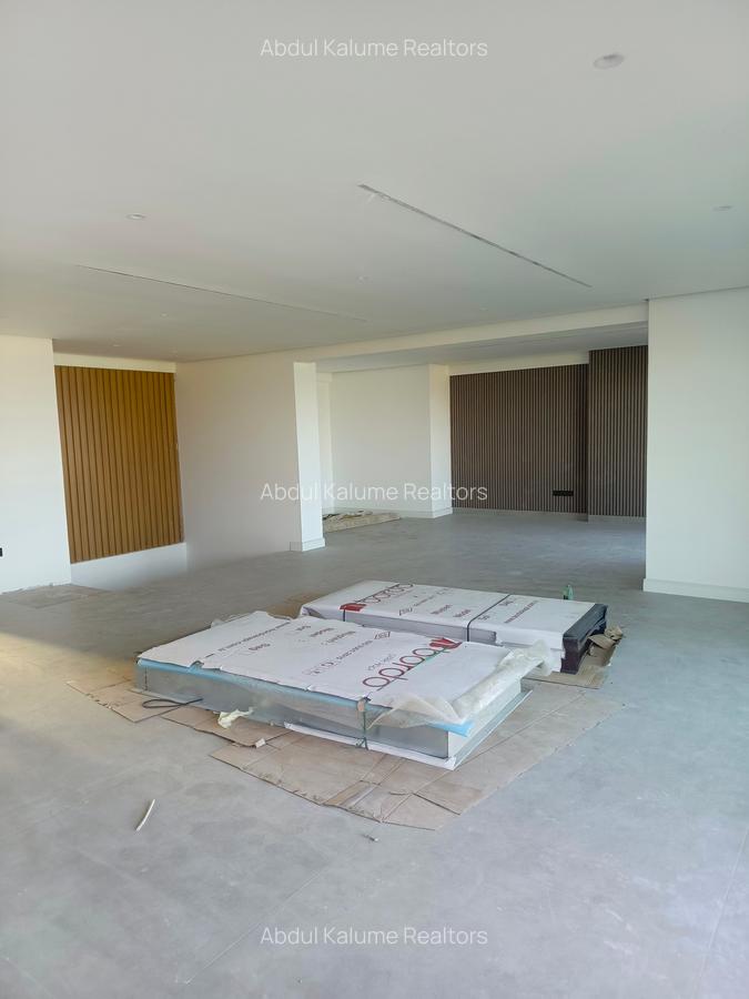 Serviced 3 Bed Apartment with En Suite at Nyali - 8