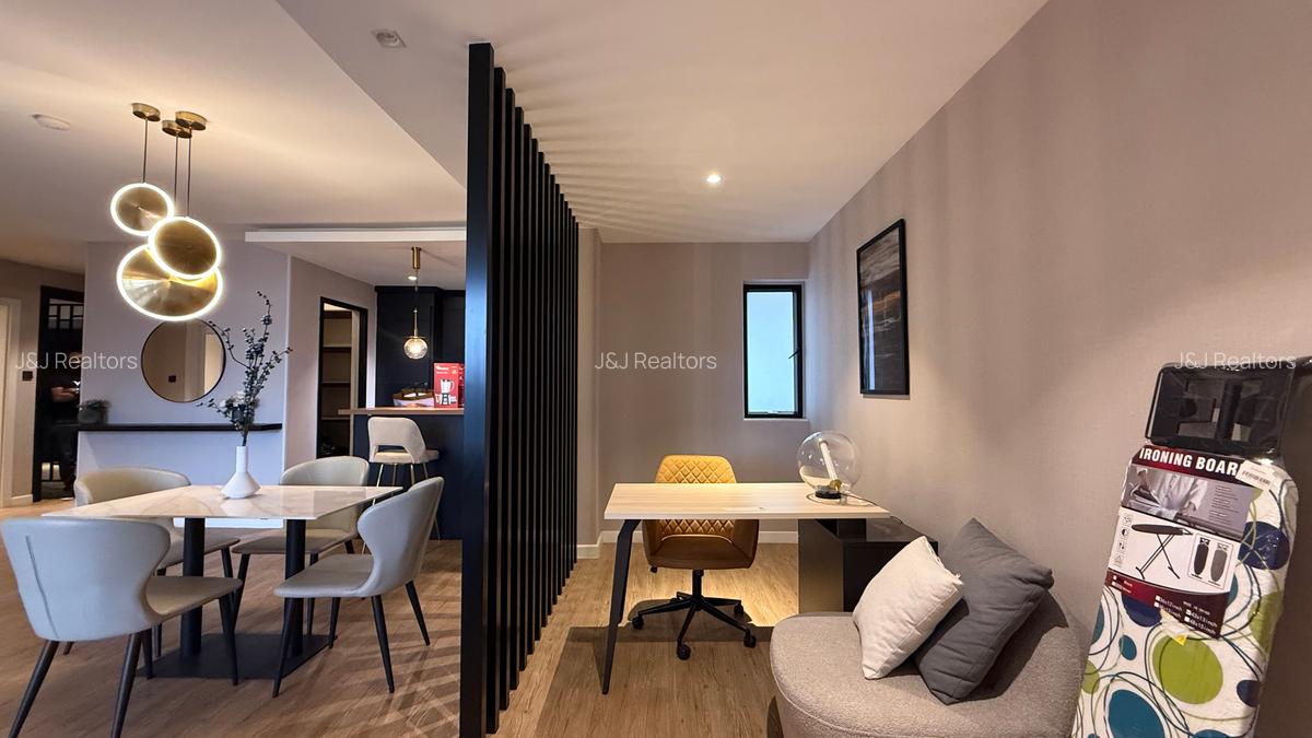 Furnished 2 Bed Apartment with En Suite in Brookside - 4