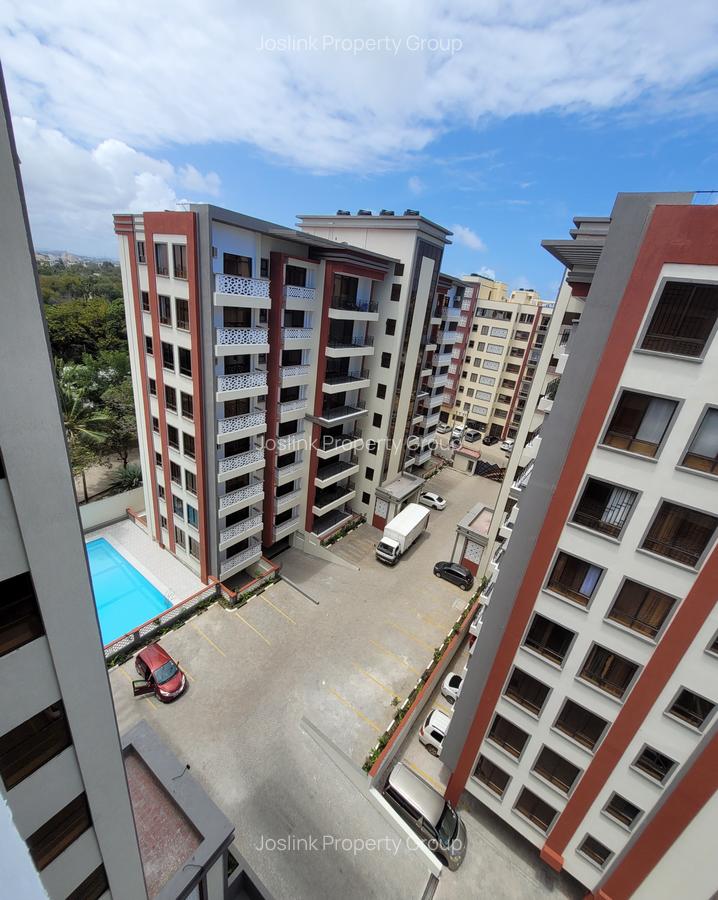 Serviced 3 Bed Apartment with En Suite in Nyali Area - 4