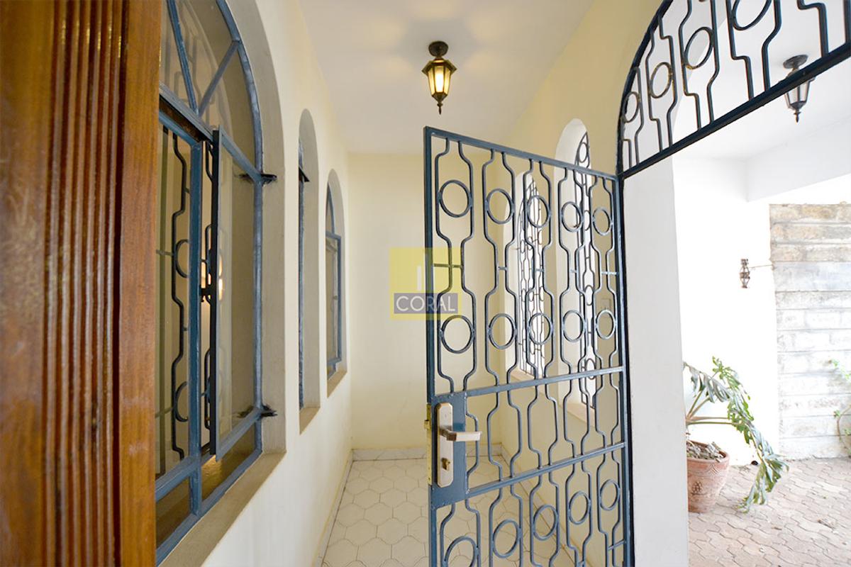 5 Bed Villa in Rhapta Road - 6