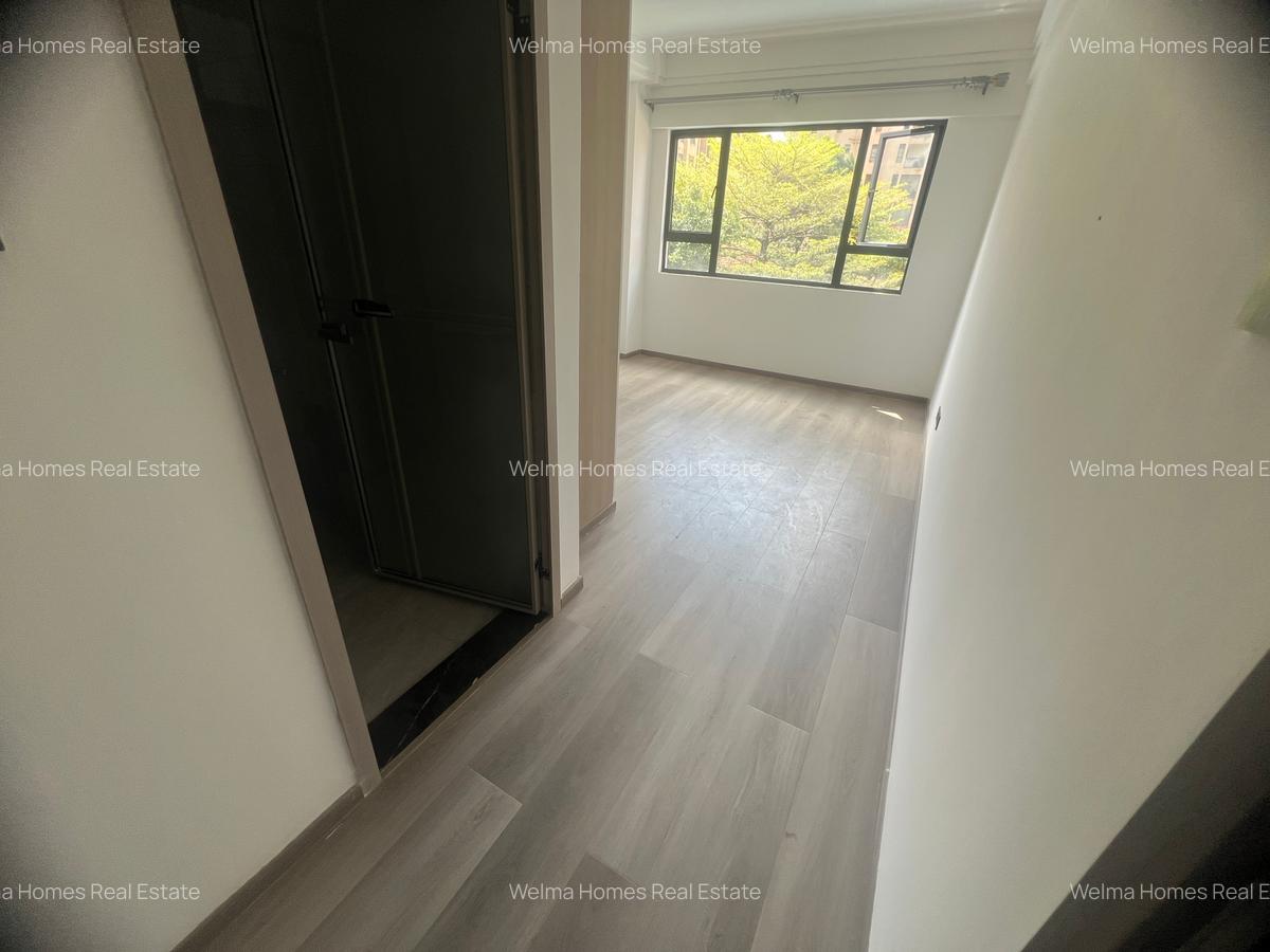 3 Bed Apartment with En Suite in Lavington - 7