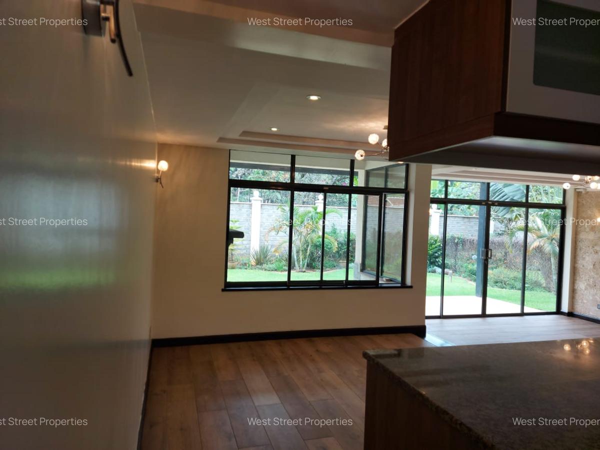 5 Bed Villa with En Suite at Lavington - 4