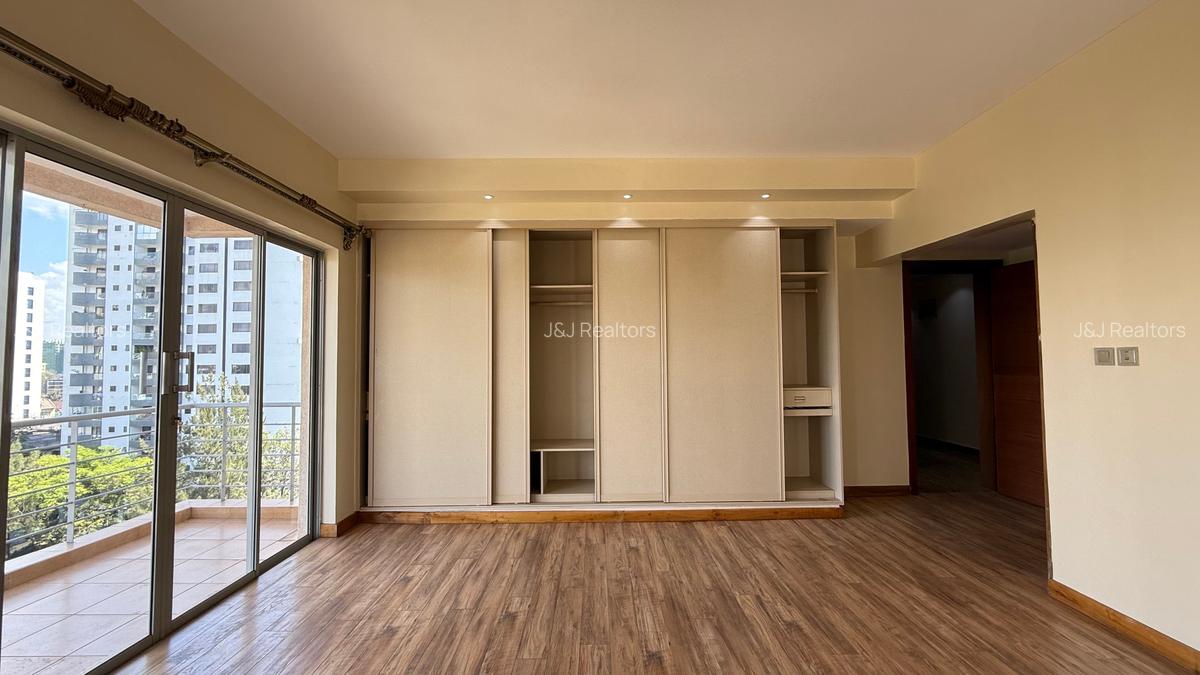 4 Bed Apartment with En Suite in Kileleshwa - 12