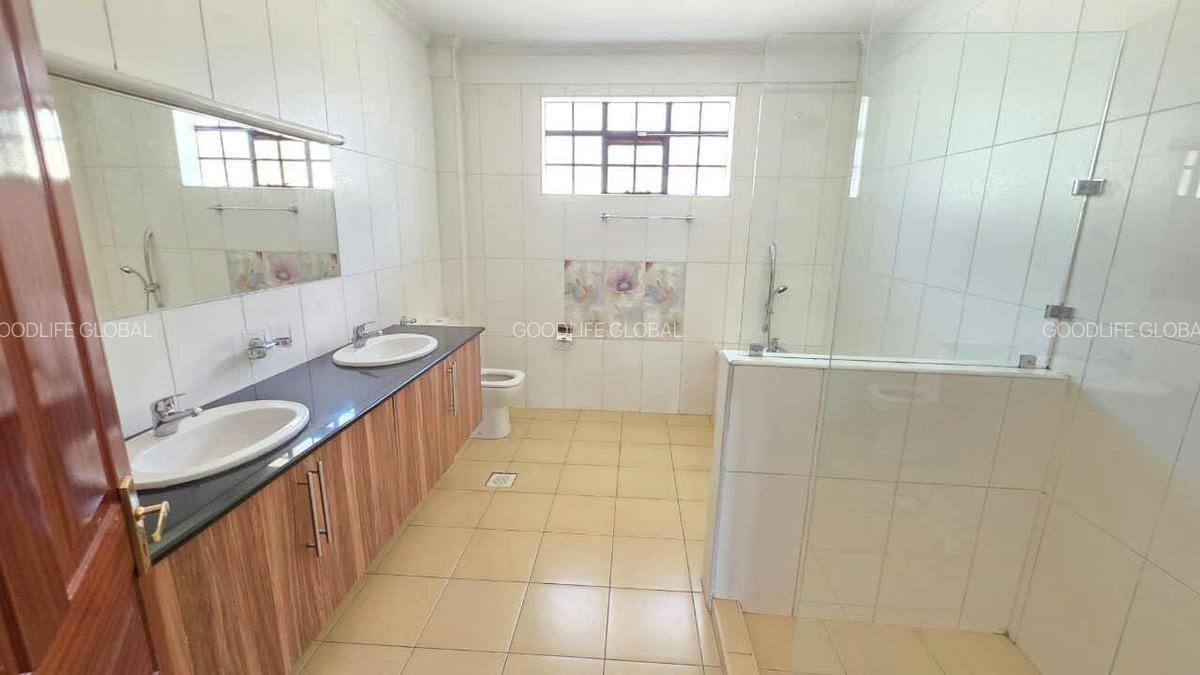 5 Bed House with En Suite at Kitisur - 13