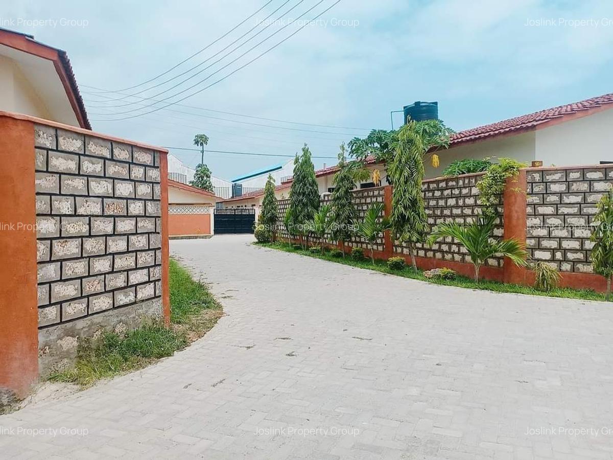 3 Bed Apartment with En Suite in Mombasa CBD - 3