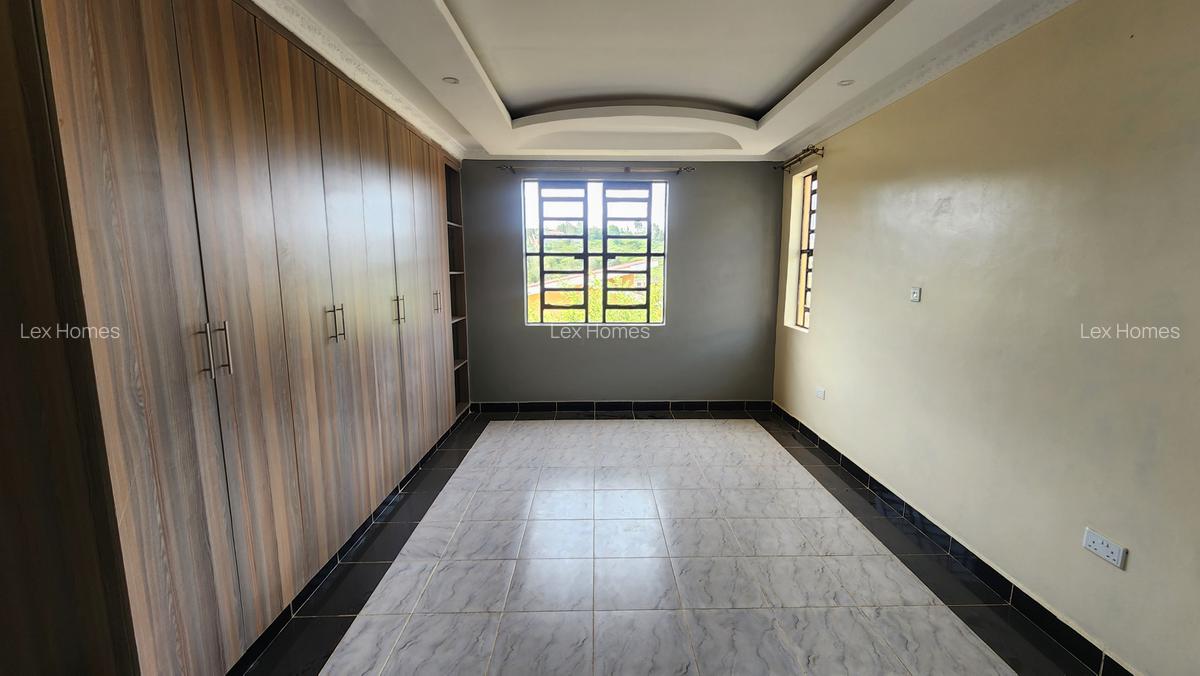4 Bed House with En Suite at Kahuho - 17