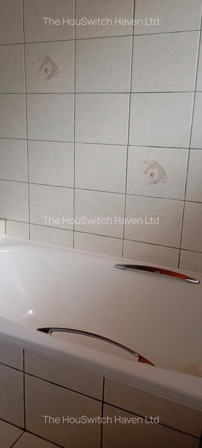 6 Bed House with En Suite at Off Un Avenue - 9