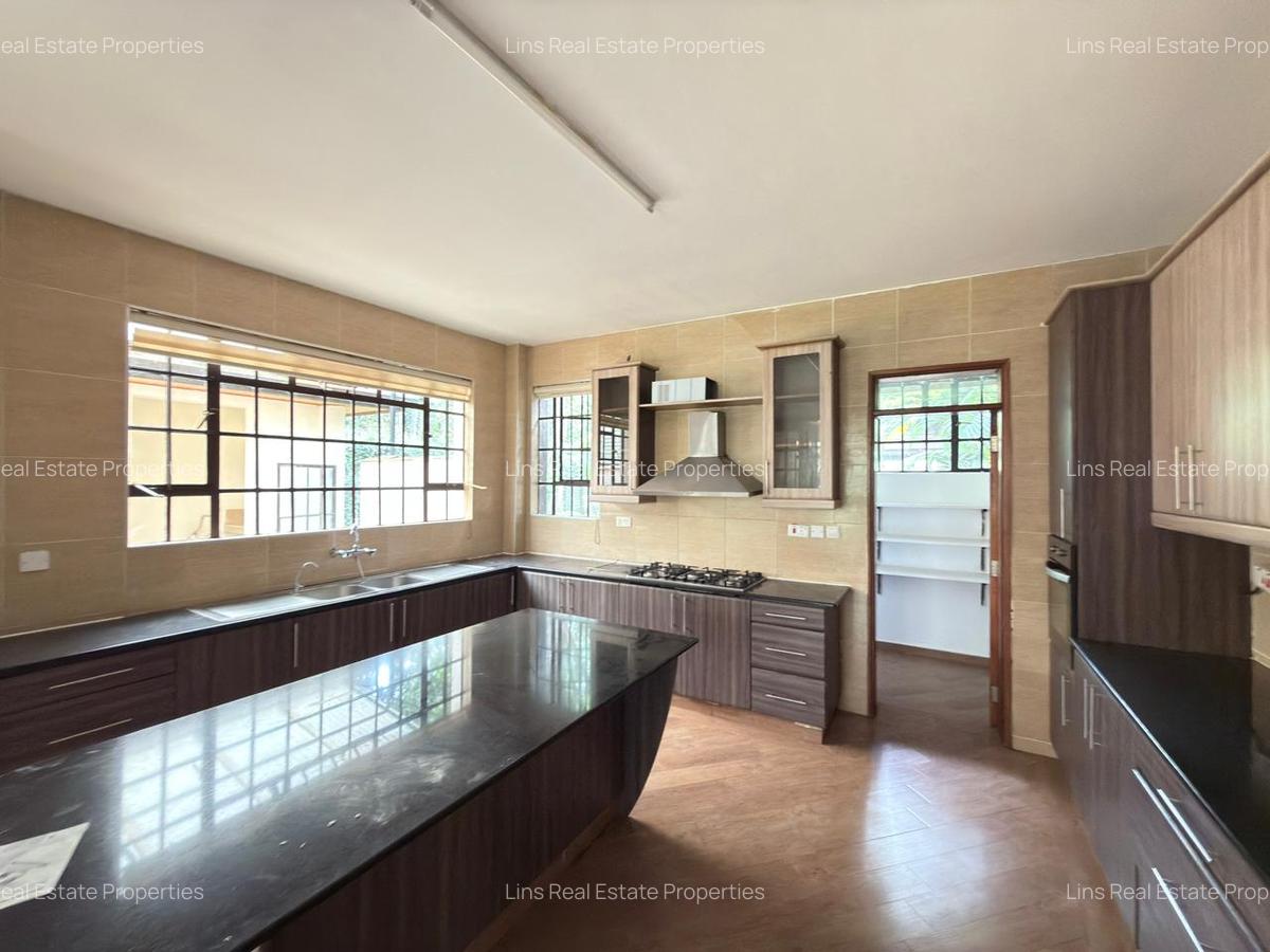 4 Bed House with En Suite in Karen - 5