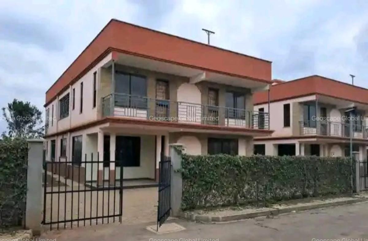 5 Bed Townhouse with En Suite in Syokimau - 3