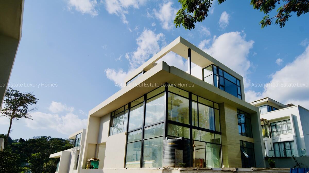 5 Bed Villa with En Suite at 2026-187 * 11.07 - 4