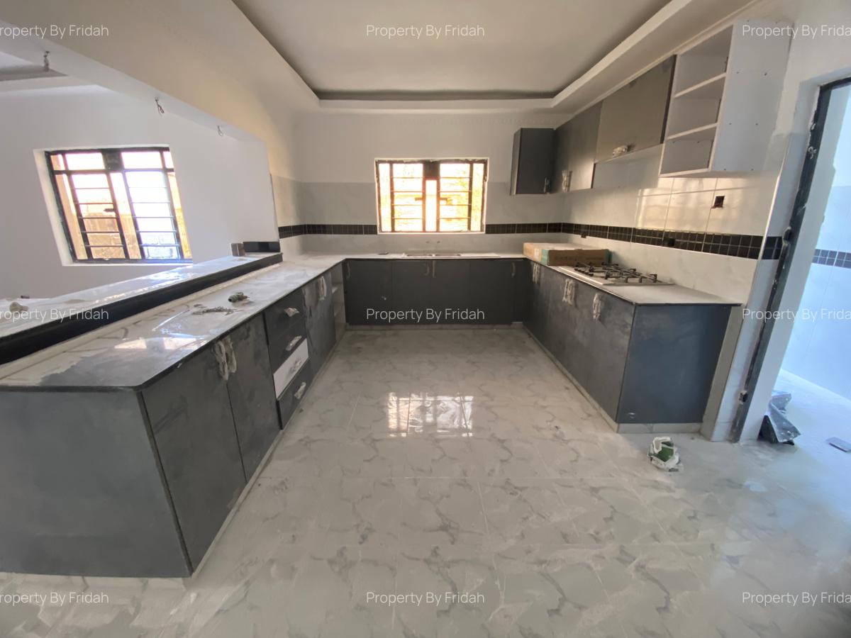 3 Bed House with En Suite in Kitengela - 12