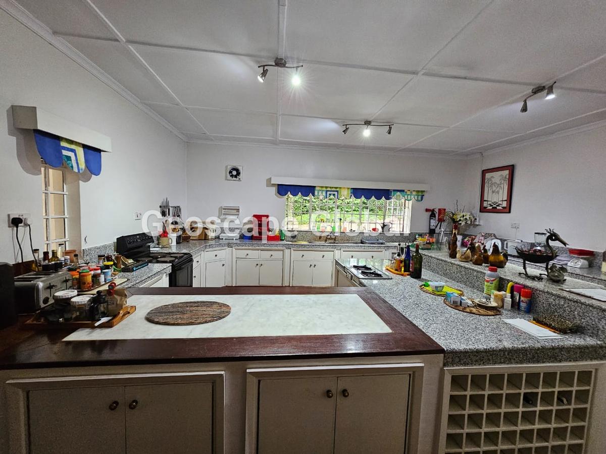 4 Bed House with En Suite in Muthaiga - 7