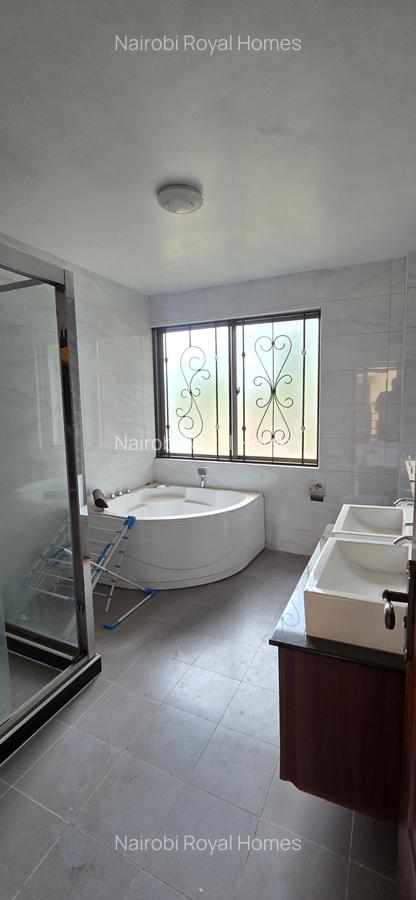 5 Bed Townhouse with En Suite at Lavington Green - 7
