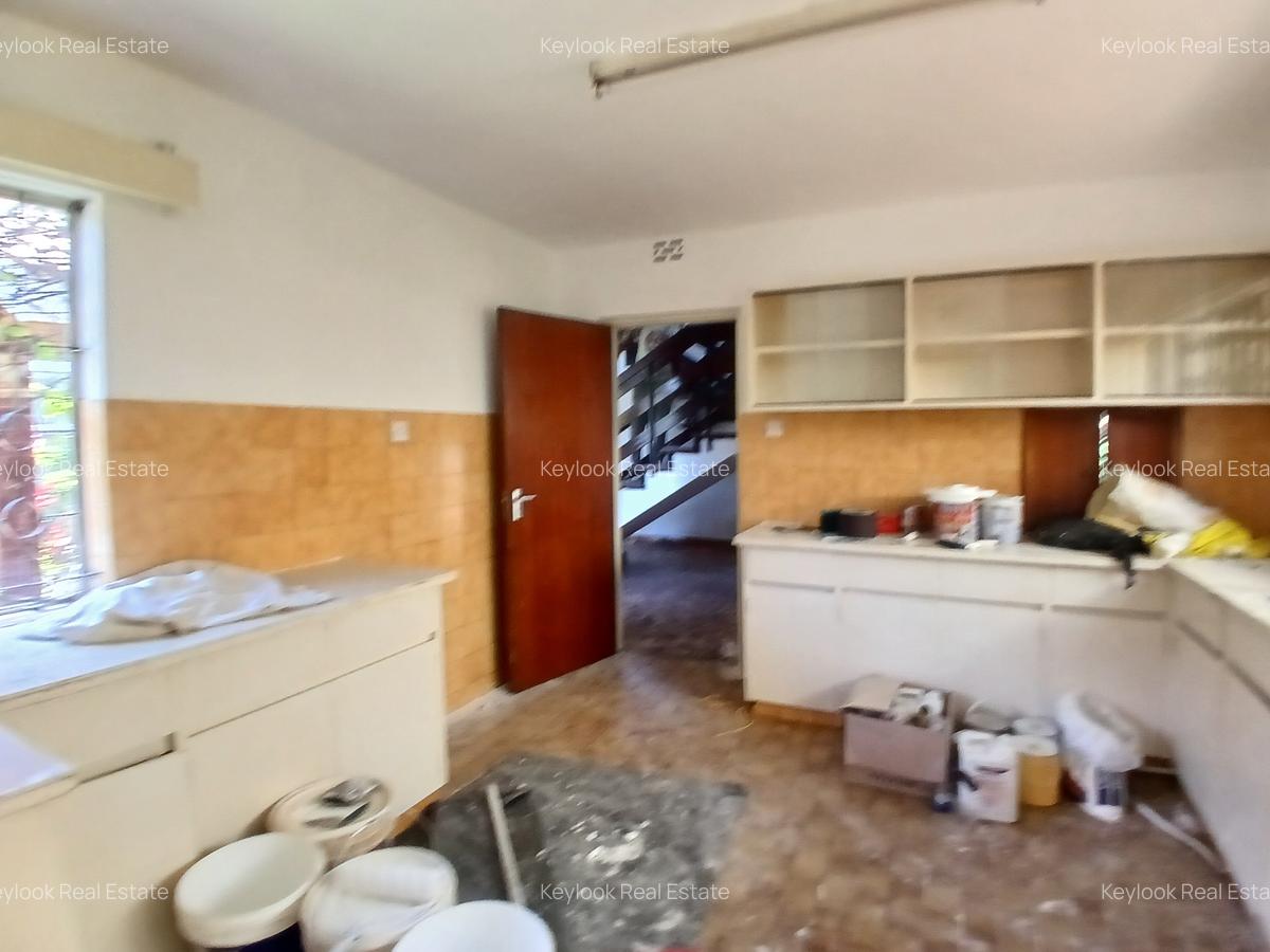 4 Bed Townhouse with En Suite at Lavington Green - 5