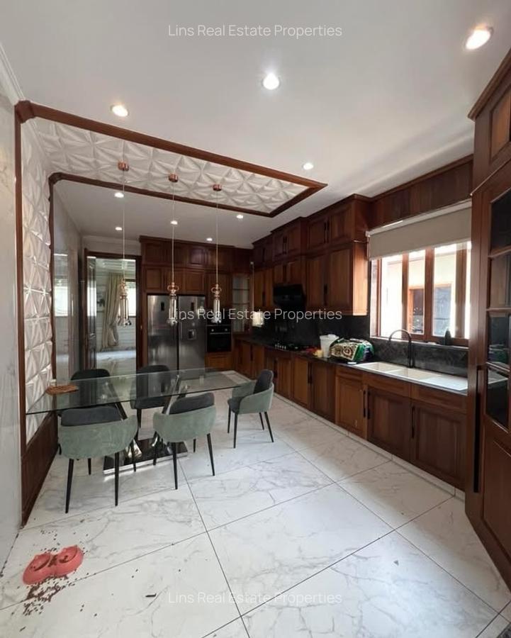 5 Bed Townhouse with En Suite in Lavington - 6