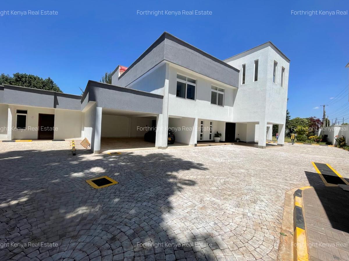 4 Bed House with En Suite at Runda - 1
