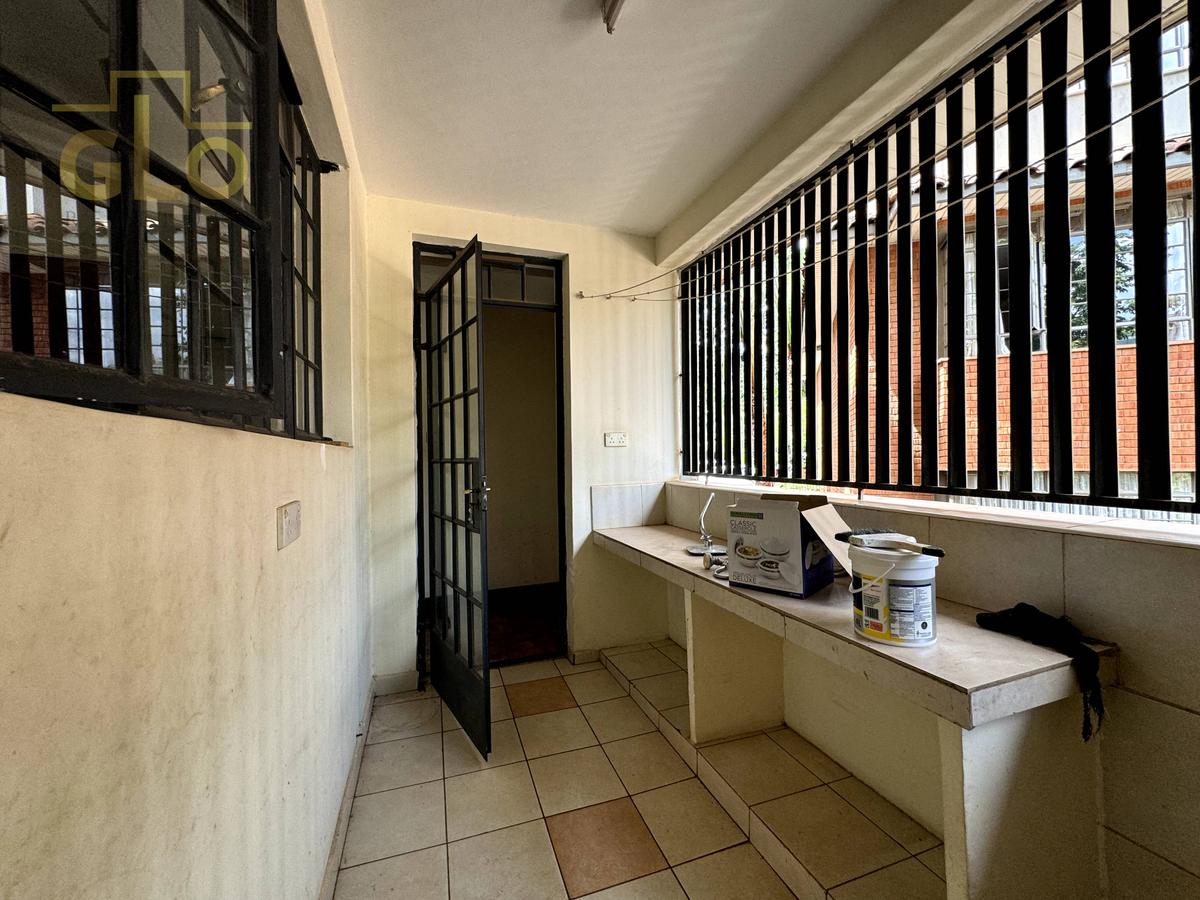 3 Bed Apartment with En Suite in Rhapta Road - 13