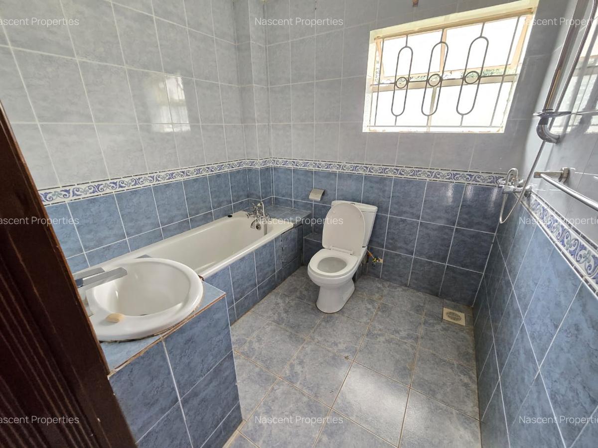 5 Bed House with En Suite in Kitisuru - 9