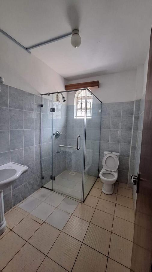 4 Bed House with En Suite at Peponi Road - 8