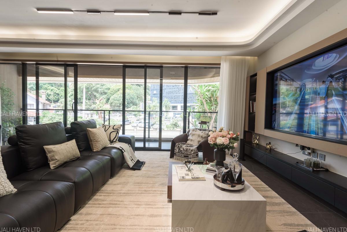 4 Bed Apartment with En Suite in Westlands Area - 1