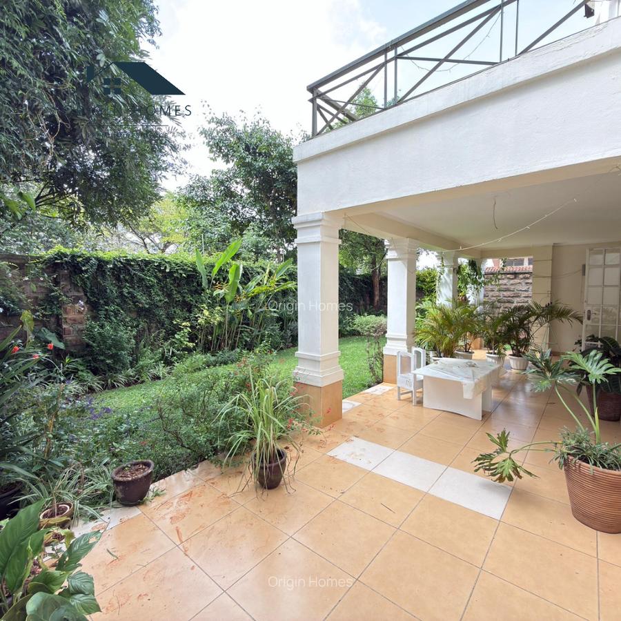 5 Bed Townhouse with En Suite at Spring Valley - 4