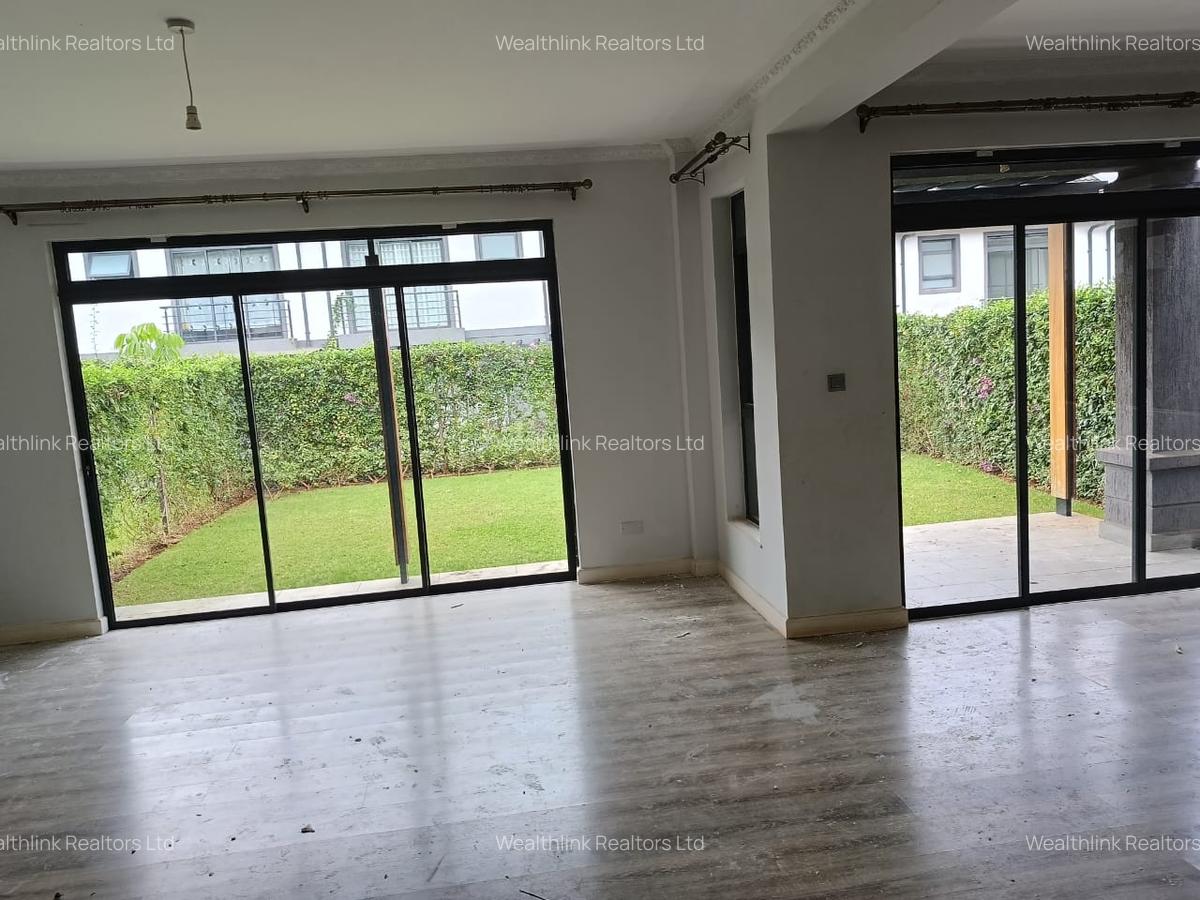 4 Bed Townhouse with Swimming Pool at Five Star Paradise - 11