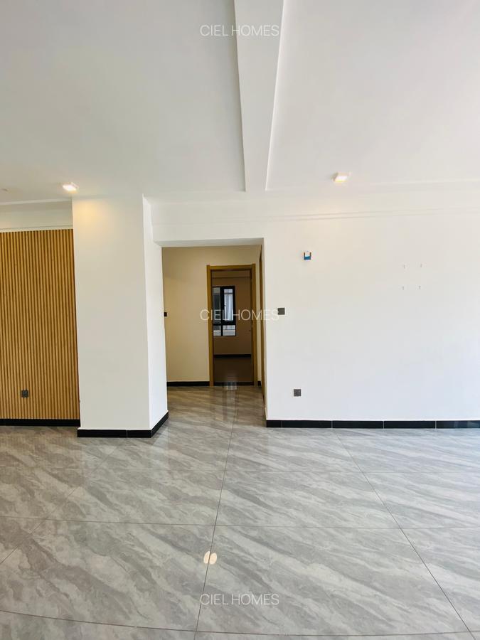 2 Bed Apartment with En Suite in Kilimani - 5