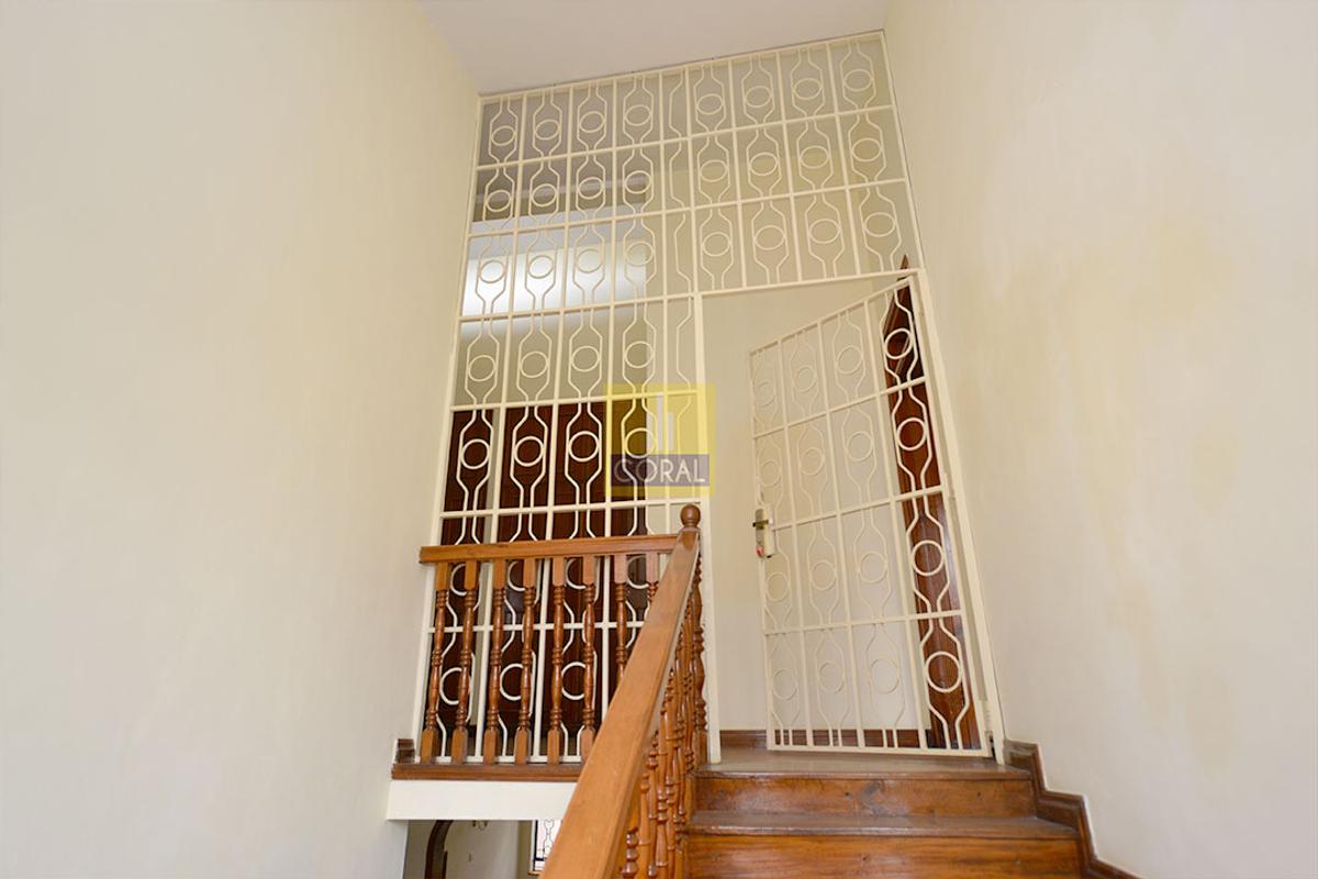 5 Bed Villa in Rhapta Road - 8