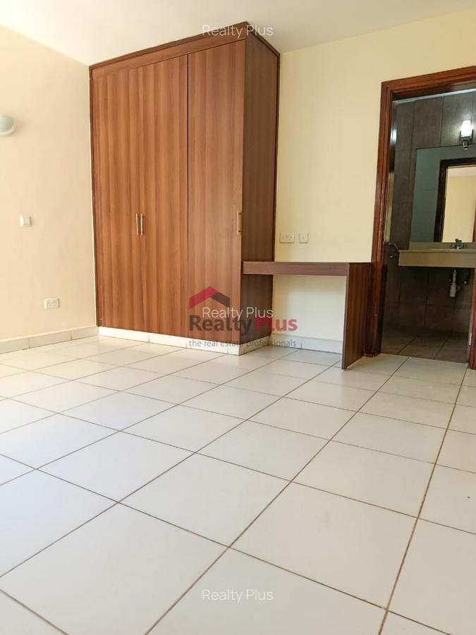 3 Bed Apartment with En Suite in Kilimani - 6