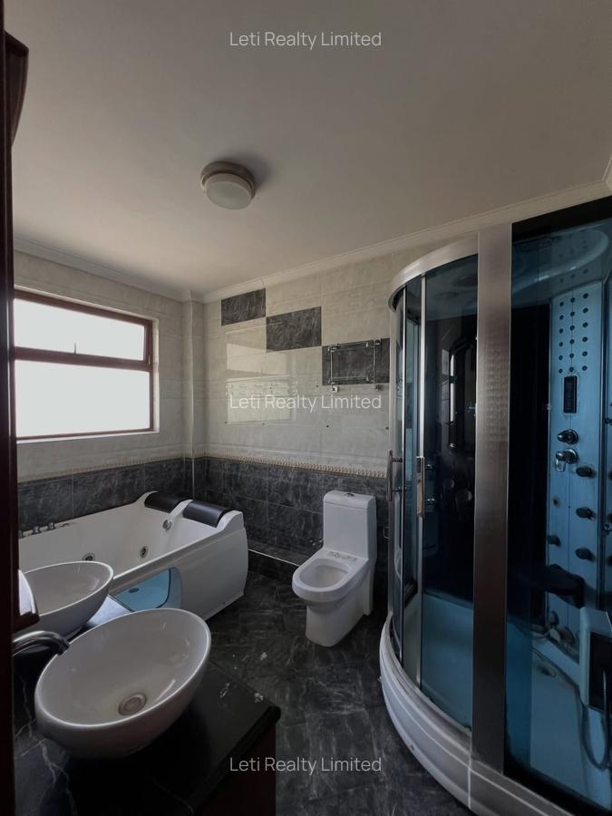 5 Bed Townhouse with En Suite in Lavington - 9