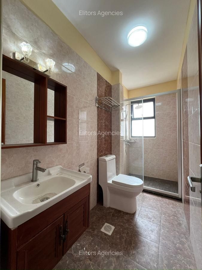 2 Bed Apartment with En Suite at Argwings Kodhek - 10