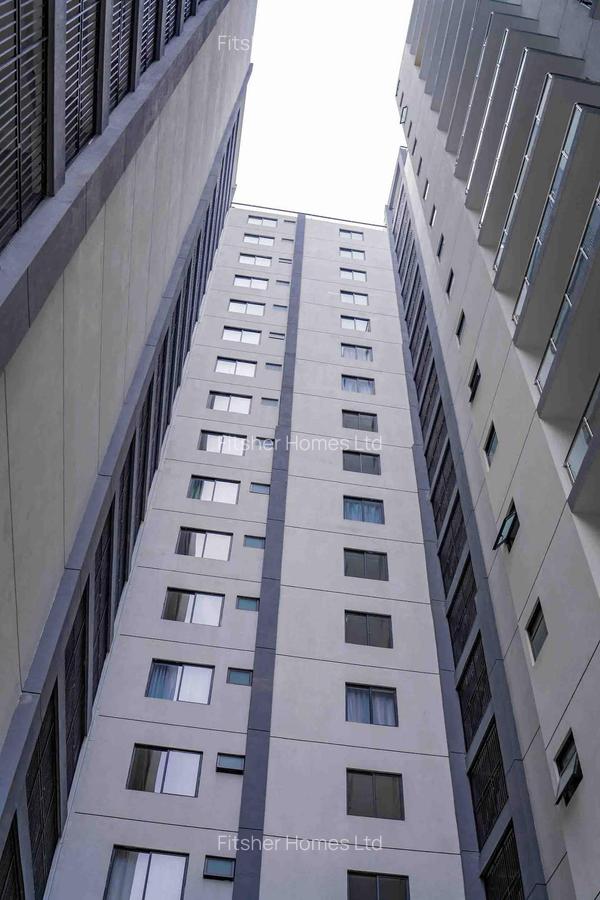 2 Bed Apartment with En Suite in Riverside - 2