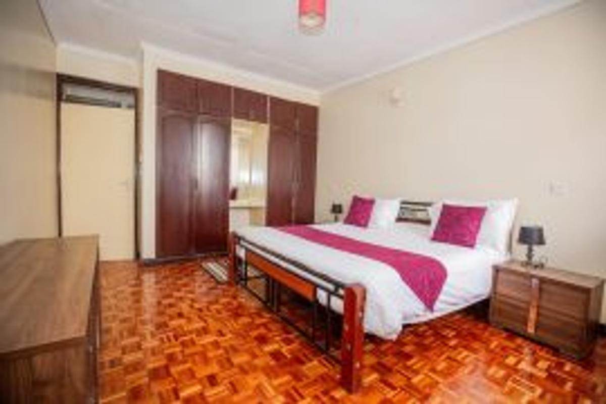 Serviced 1 Bed Apartment with En Suite in Lavington - 7