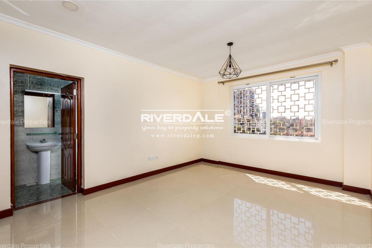 3 Bed Apartment with En Suite in Kilimani - 10