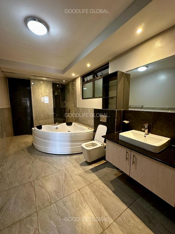 Furnished 4 Bed Apartment with En Suite at Riverside - 20