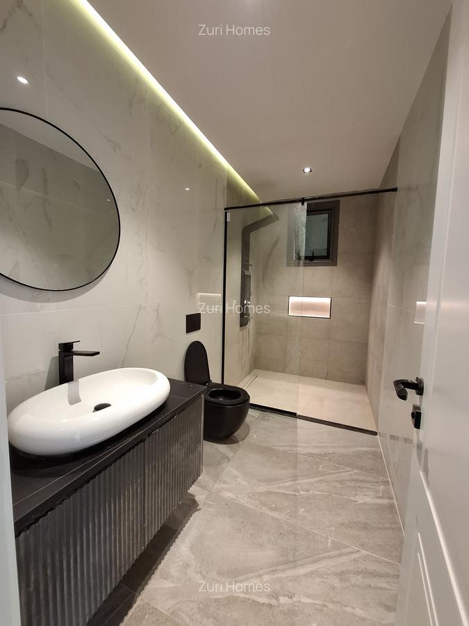 5 Bed Townhouse with En Suite in Lavington - 20