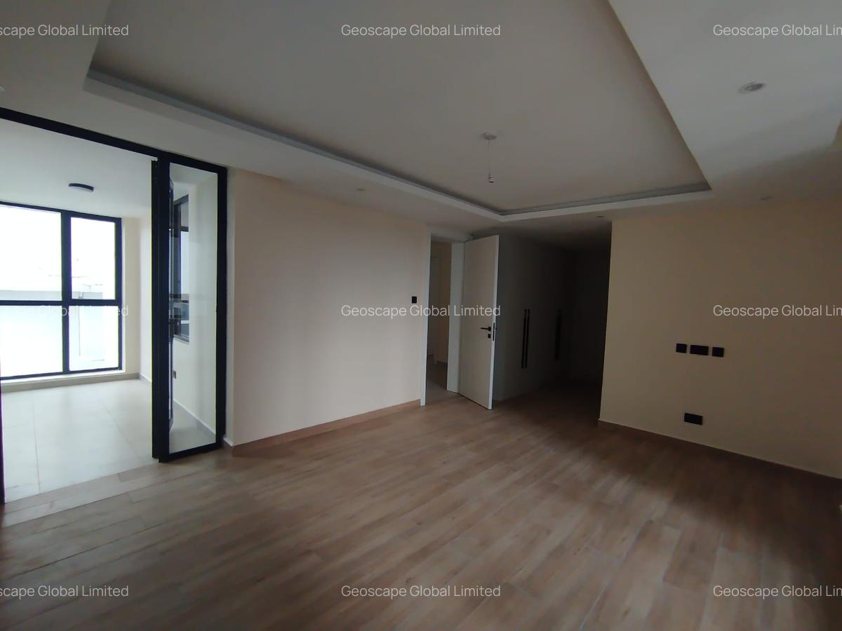 4 Bed Apartment with En Suite in General Mathenge - 3