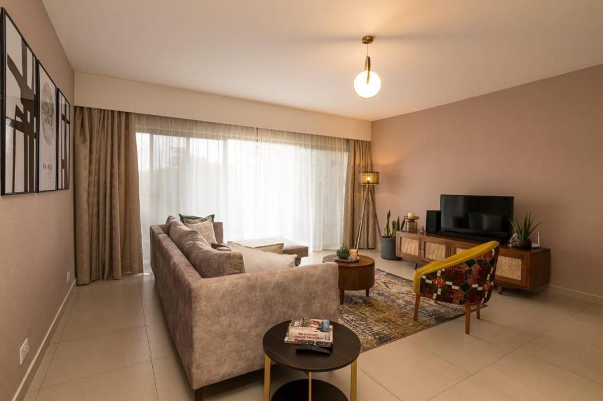 Serviced 2 Bed Apartment with En Suite in Lavington - 12