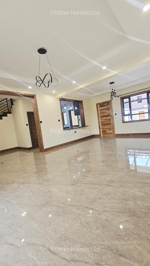 4 Bed Townhouse with En Suite in Redhill - 7