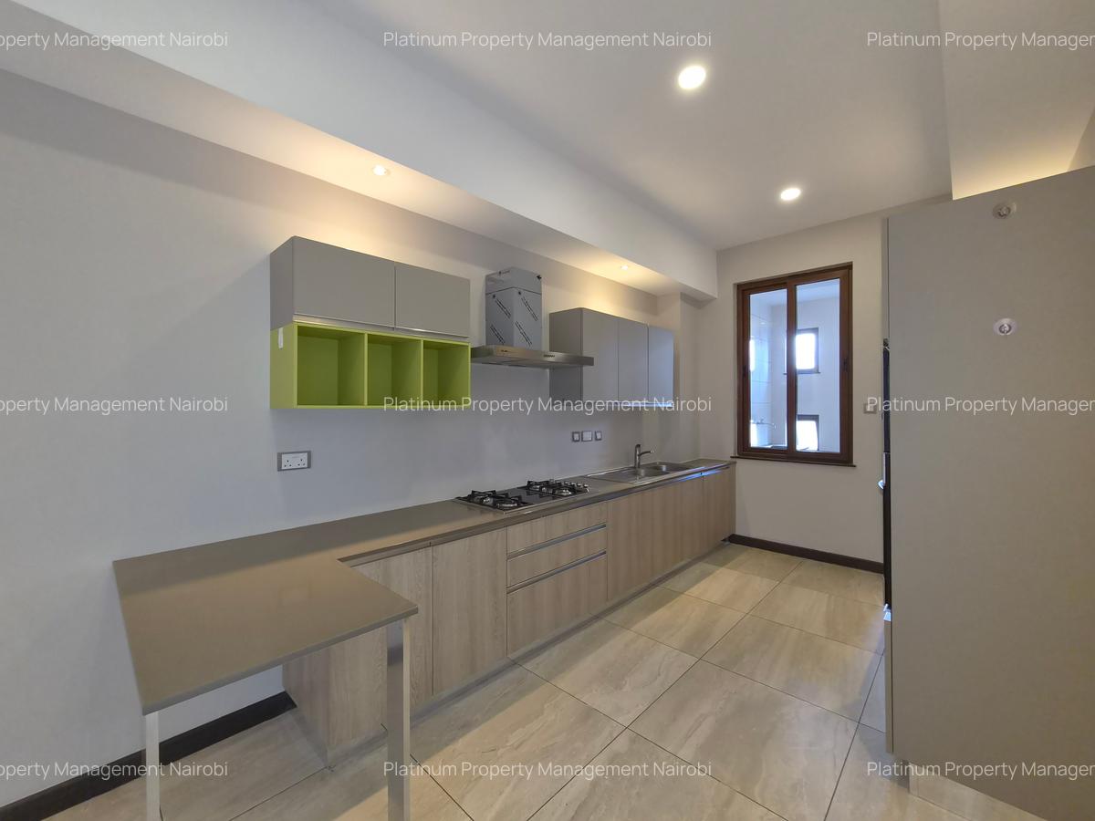 3 Bed Apartment with En Suite at Spring Valley - 5