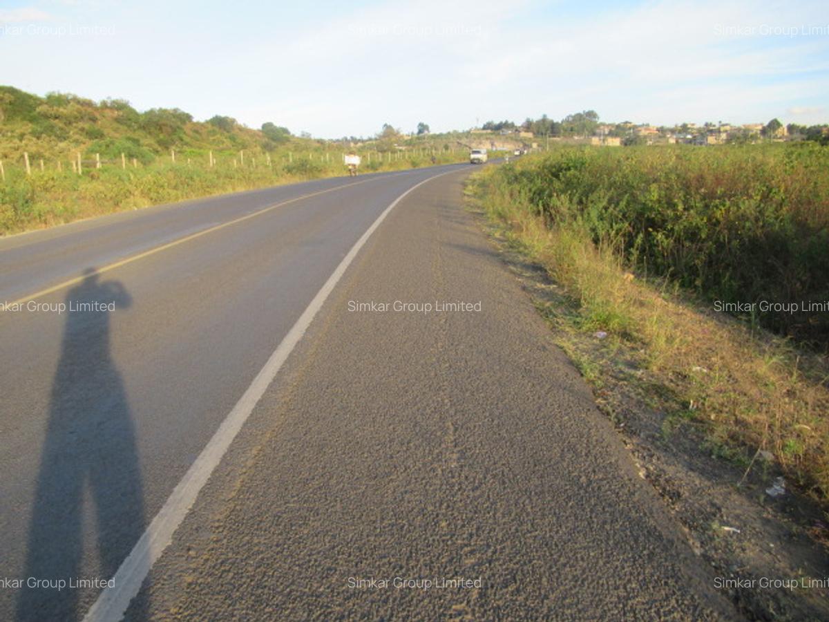 15 ac Land at Off Nairobi-Nakuru Rd - 1