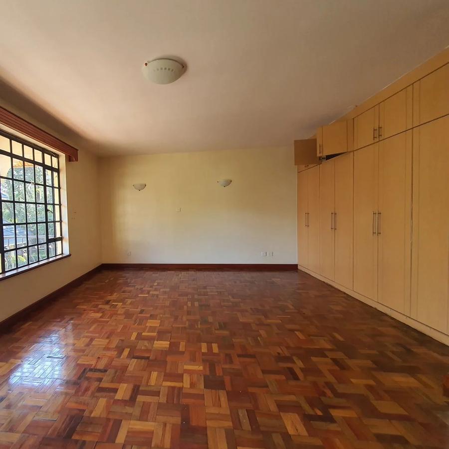 5 Bed Townhouse with En Suite at Kaputei Gardens - 4